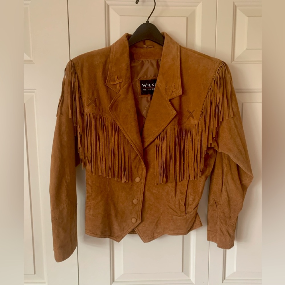 WILSONS LEATHER SUEDE FRINGE JACKET. SIZE M (4-6)